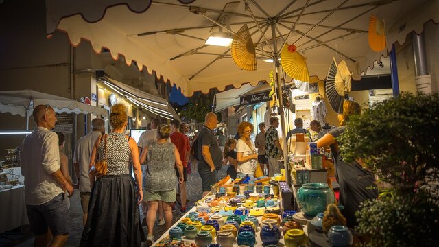 Marché nocturne