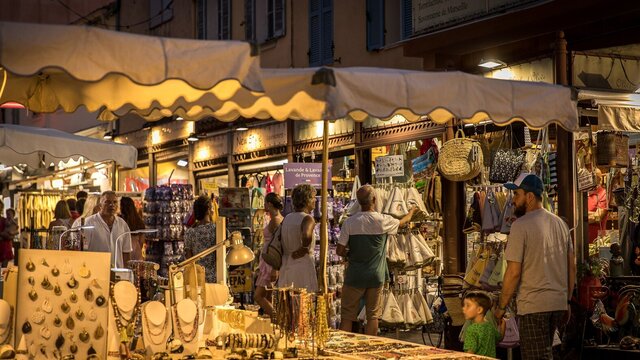 Marché nocturne