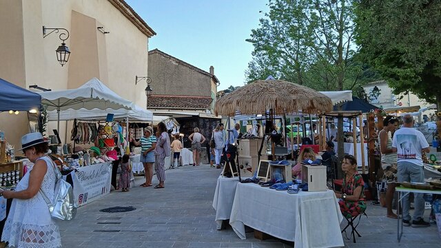 Marché artisanal