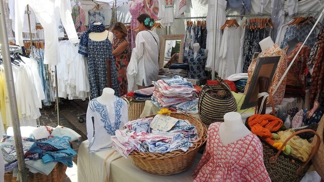 Marché Rayol