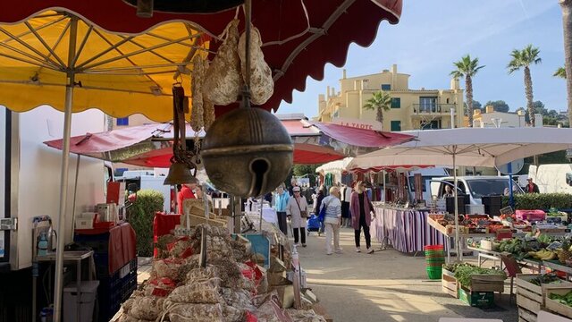 Stand du marché de Cavalaire